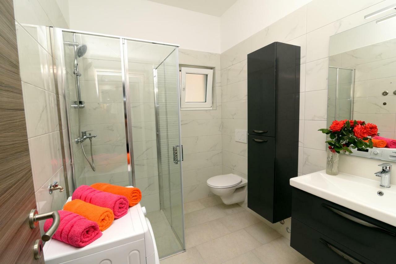 Luna - Beautiful, Modern And Luxurious *
