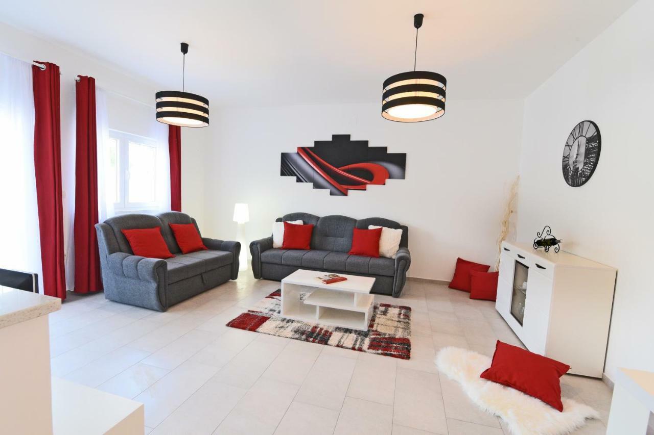 Luna - Beautiful, Modern And Luxurious Villa *